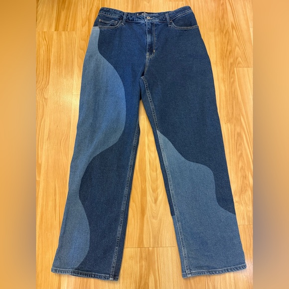 Hollister Ultra High Rise Dad Jean. Swirl patchwork jean. - Picture 5 of 9